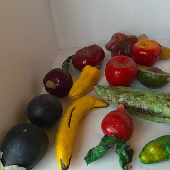 31 pieces Fake Prop Food Display Faux Fruit And Vegetables Mushroom Avocado - Picture 8 of 15